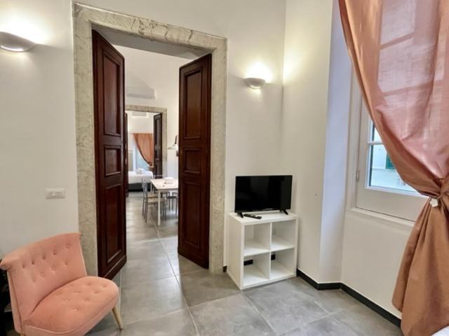 Happy Family Apartments U Papaviou Genoa Bagian luar foto